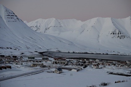 IJslands dorpje Olafsfjordur, foto: Eveline de Lange