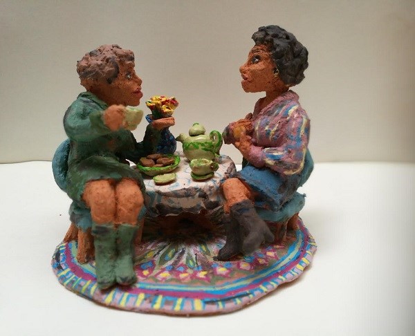 Jeannet Klement One more cup of tea 2016- keramiek- 17 x 20 x20 cm foto Tom Haartsen